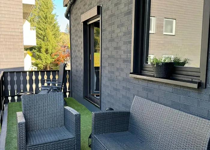 Jacks Naehe Der Seilbahn * Браунлаге